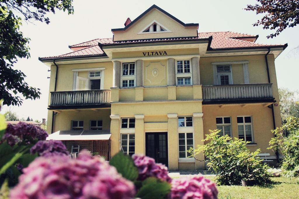 Apartment Villa Vltava เบลด ภายนอก รูปภาพ
